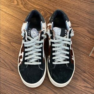 Size 38 P448 Black and Brown Sneakers with Glitter Detail